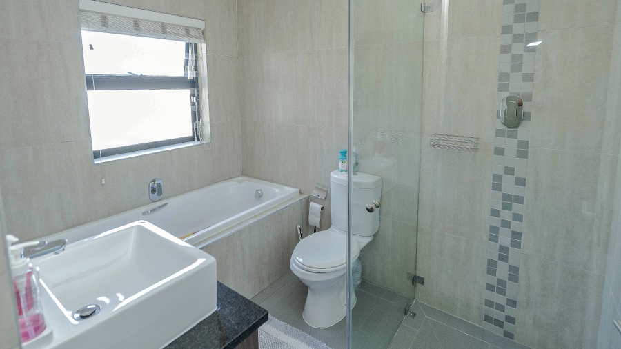 3 Bedroom Property for Sale in Sonkring Western Cape